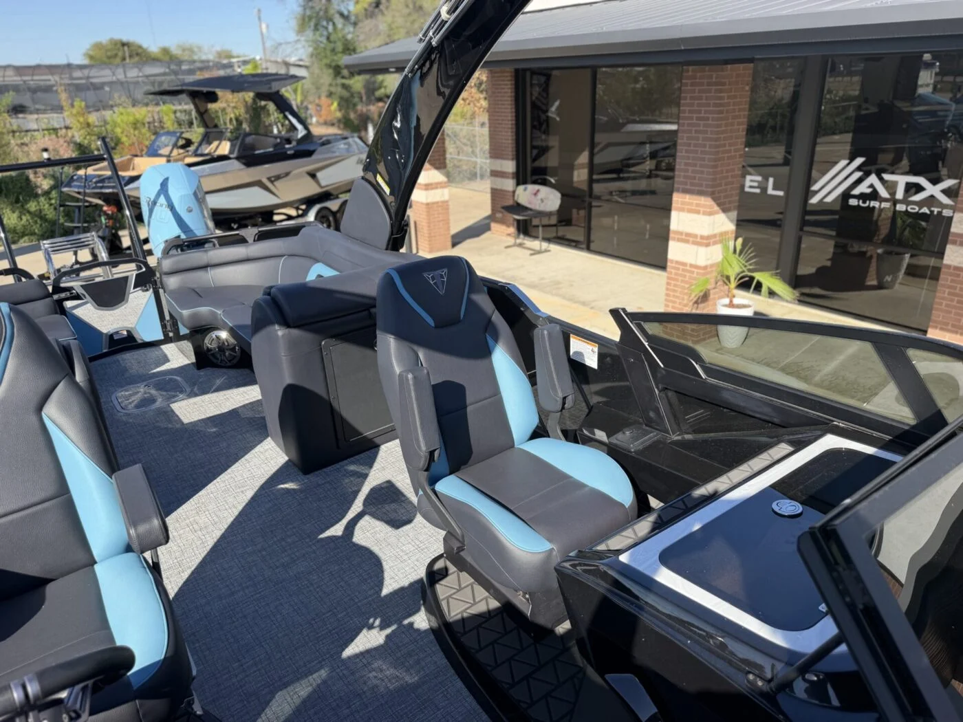2025 TRIFECTA 25 SPORT RF9DC 3PLUS | #FRU9017 | NXTLVL Marine