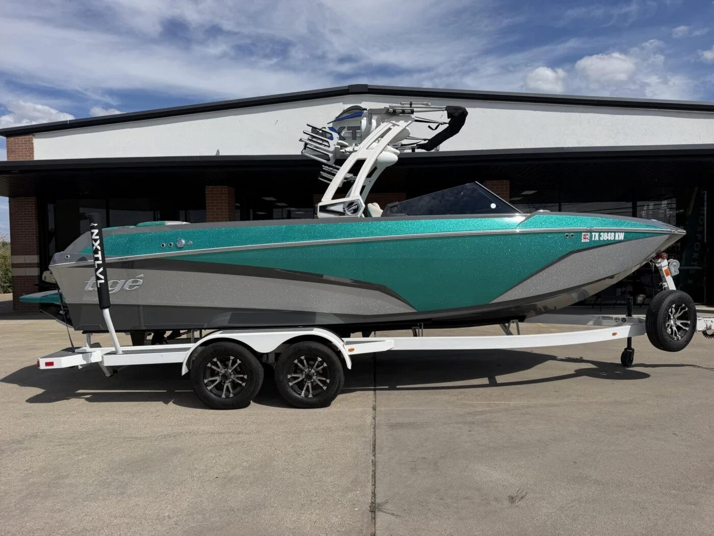 2022 Tigé Z3 | #CON-TIX0223X-Jackson | NXTLVL Marine